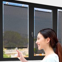 Шторка солнцезащитная для окон в квартире или на стекло авто на присосках RolerProtect 40 х 125 см