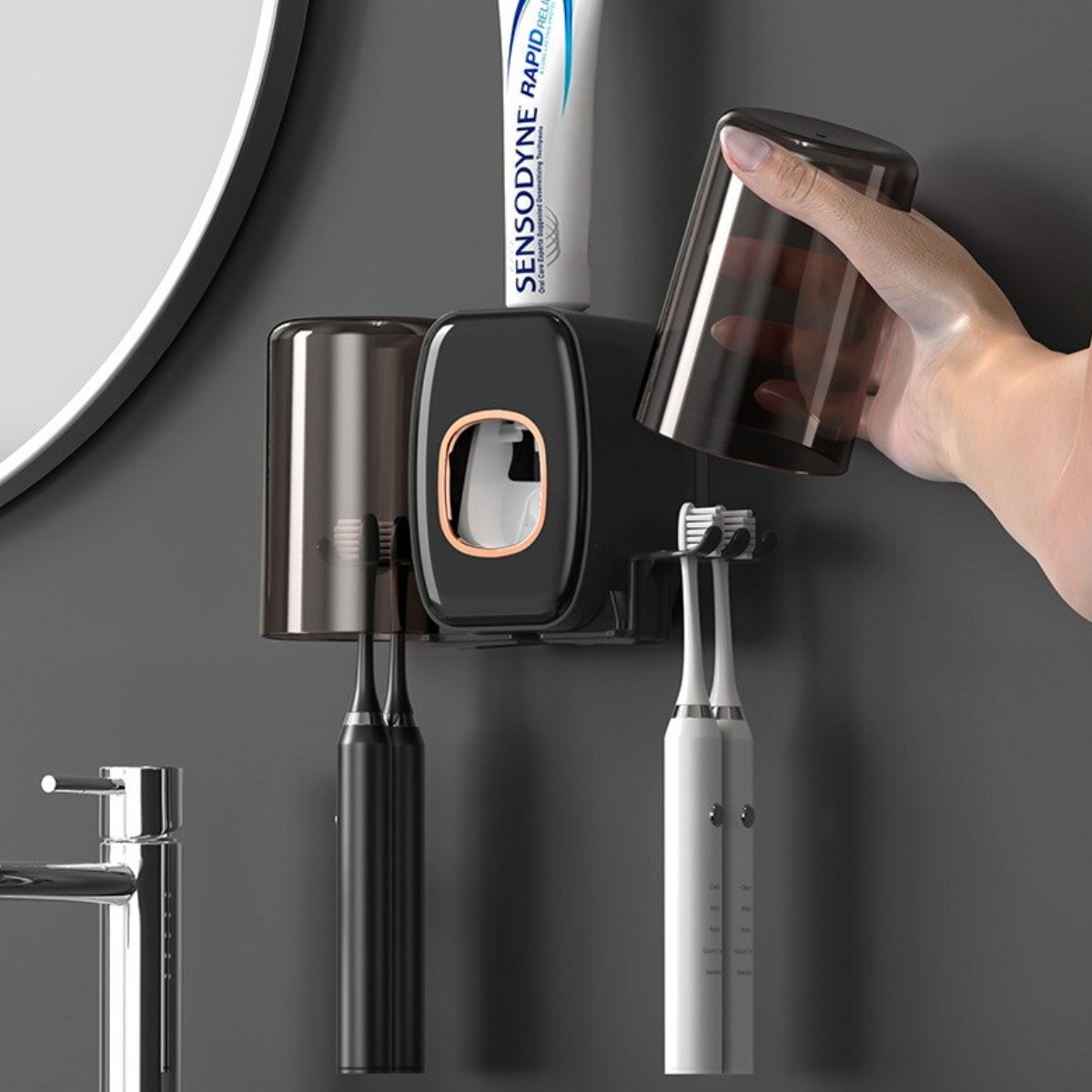 Диспенсер для зубной пасты с держателем зубных щеток Toothbrush Holder  (Черный)