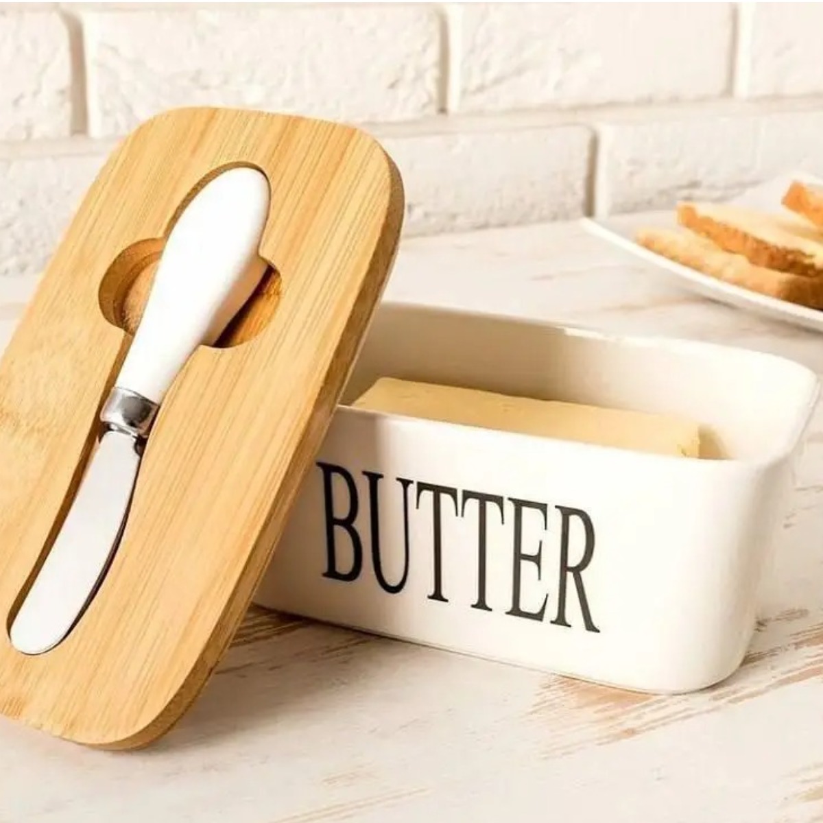 Масленка керамическая BUTTER с бамбуковой крышкой и ножом для масла (0480) (Белый)